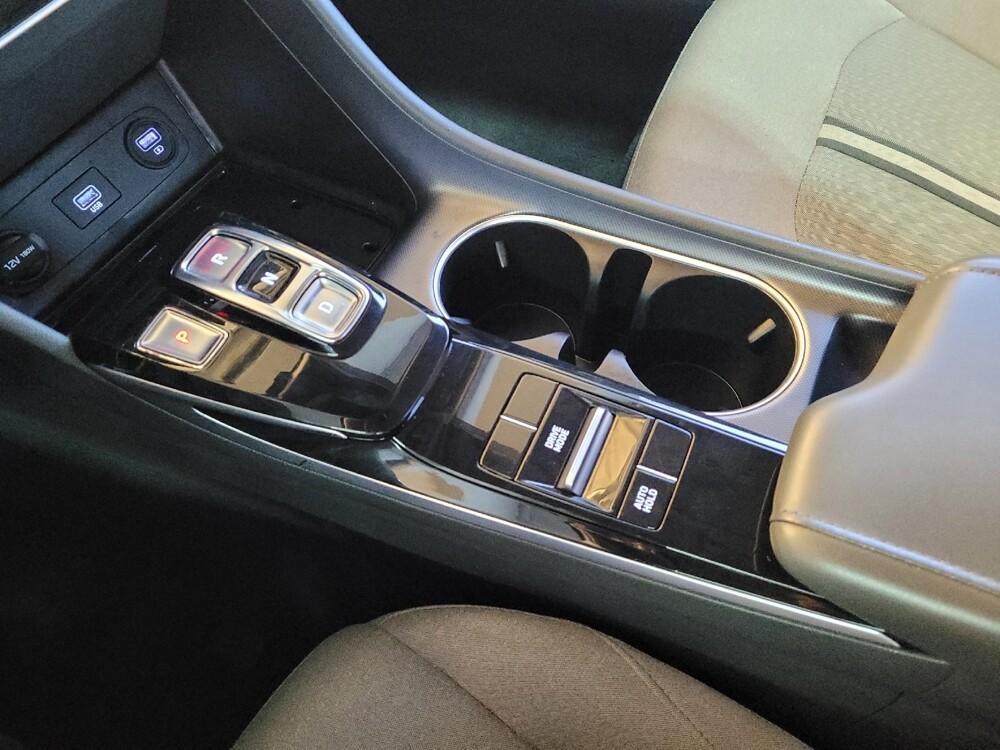 2021 Hyundai Sonata in Columbus, OH 43228 - 18122596 26