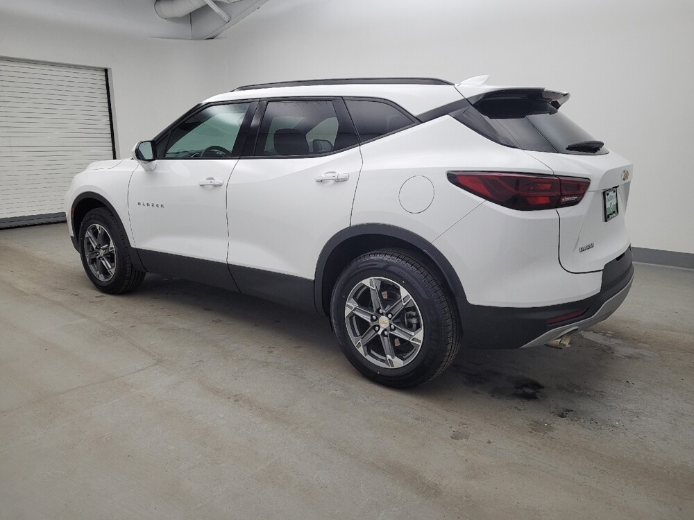 2024 Chevrolet Blazer in Columbus, OH 43228 - 18122598 3