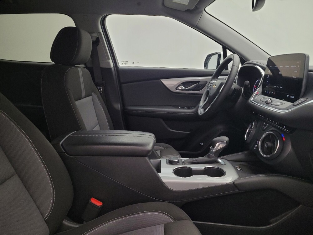 2024 Chevrolet Blazer in Columbus, OH 43228 - 18122598 21