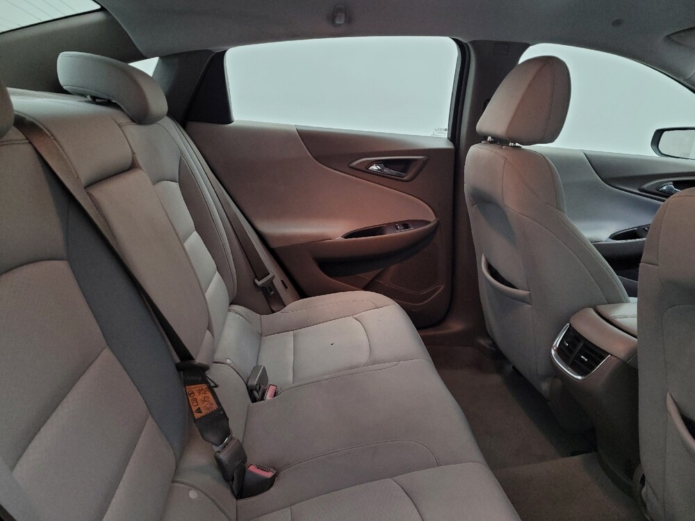 2020 Chevrolet Malibu in Columbus, OH 43228 - 18122600 19