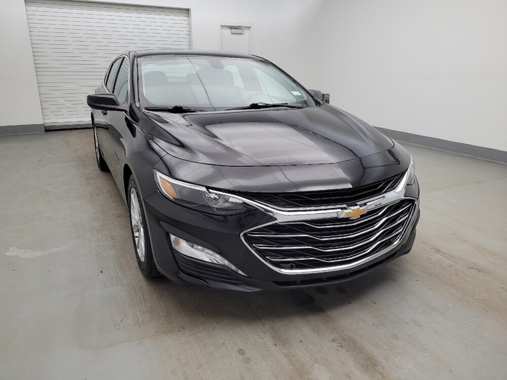 2020 Chevrolet Malibu in Columbus, OH 43228 - 18122600 14