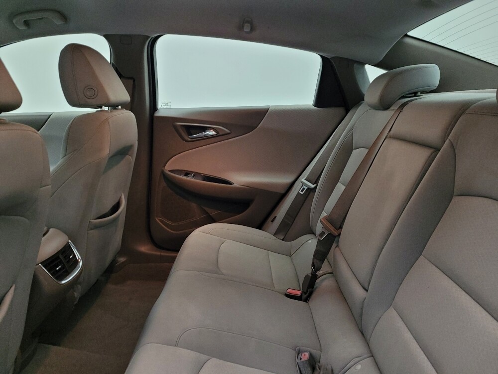 2020 Chevrolet Malibu in Columbus, OH 43228 - 18122600 18