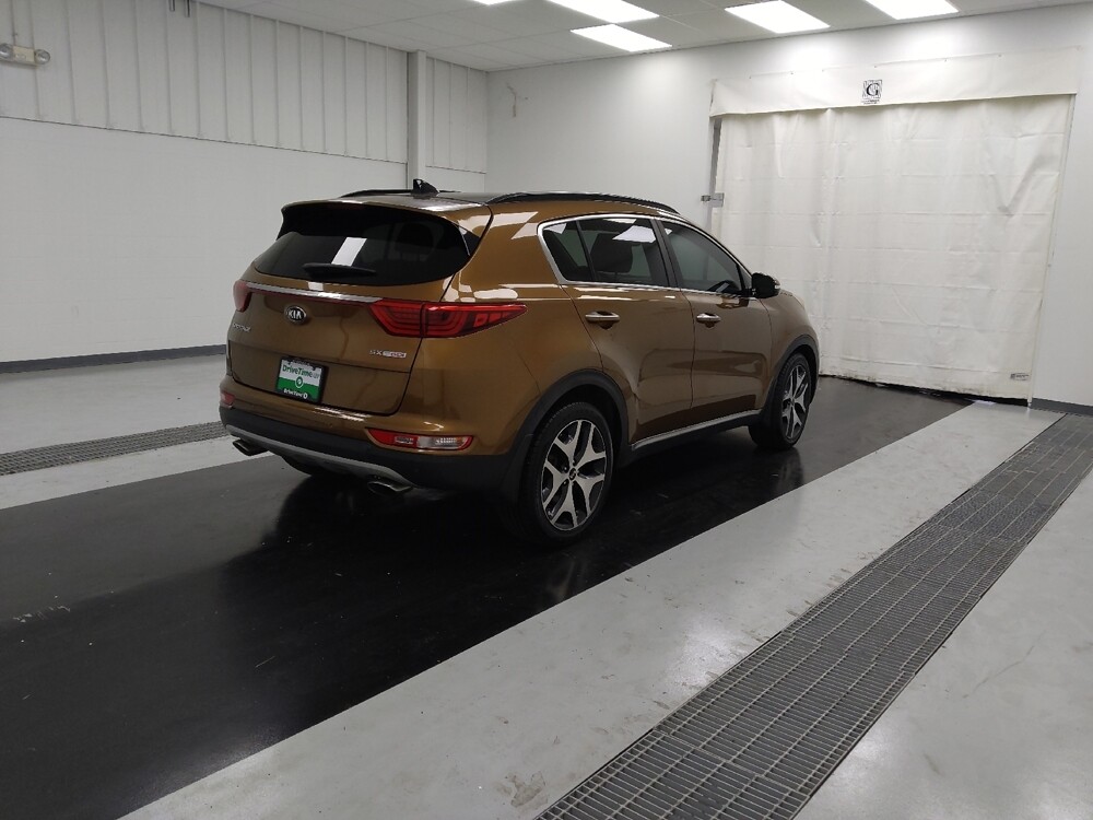 2018 Kia Sportage in St. Louis, MO 63125 - 18122601 9