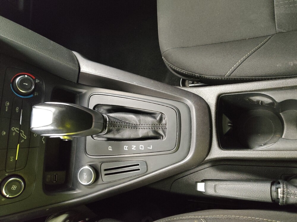 2016 Ford Focus in St. Louis, MO 63136 - 18122602 26