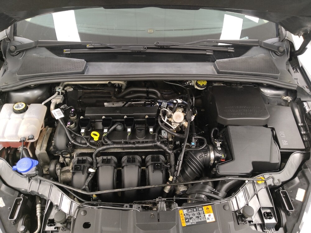 2016 Ford Focus in St. Louis, MO 63136 - 18122602 30