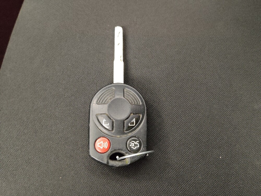 2016 Ford Focus in St. Louis, MO 63136 - 18122602 32