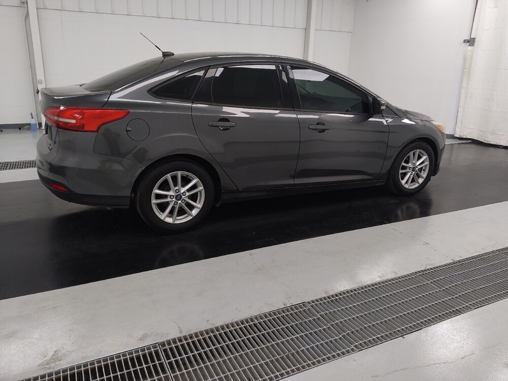 2016 Ford Focus in St. Louis, MO 63136 - 18122602 10