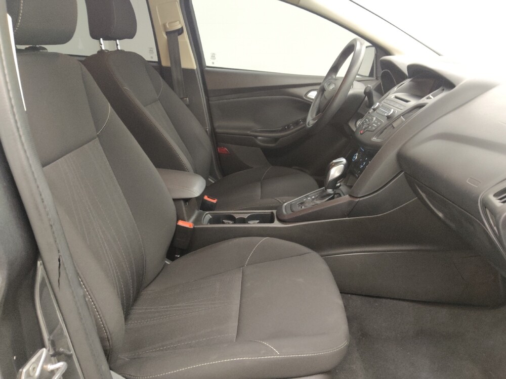 2016 Ford Focus in St. Louis, MO 63136 - 18122602 21