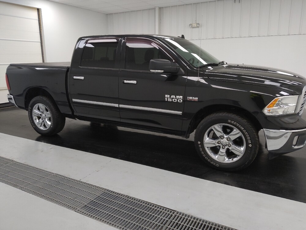2018 RAM 1500 in St. Louis, MO 63136 - 18122603 13