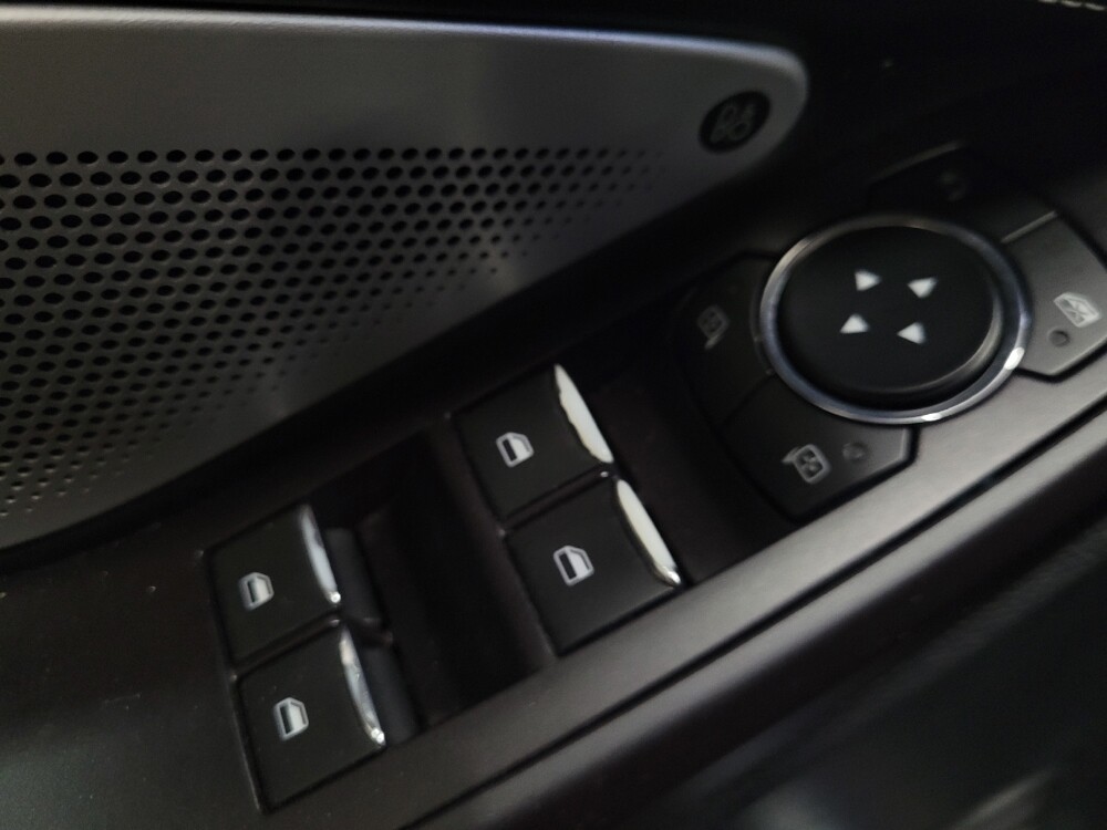 2020 Ford Explorer in Plymouth Meeting, PA 19462 - 18122608 27