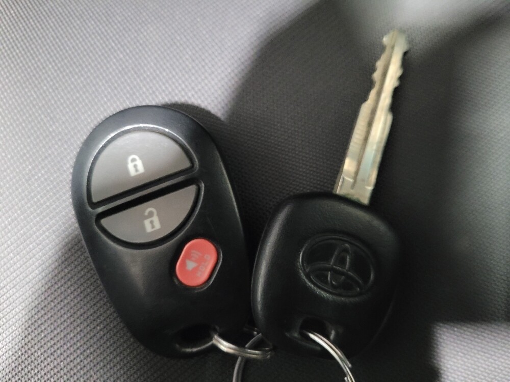 2016 Toyota Tundra in Richmond, VA 23235 - 18122616 32