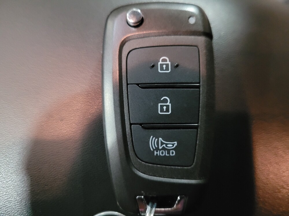 2023 Hyundai Santa Fe in Plymouth Meeting, PA 19462 - 18122617 32