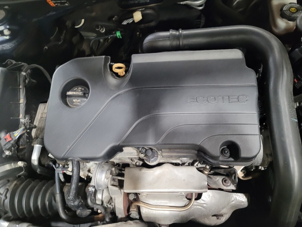 2019 Chevrolet Malibu in Owings Mills, MD 21117 - 18122622 30