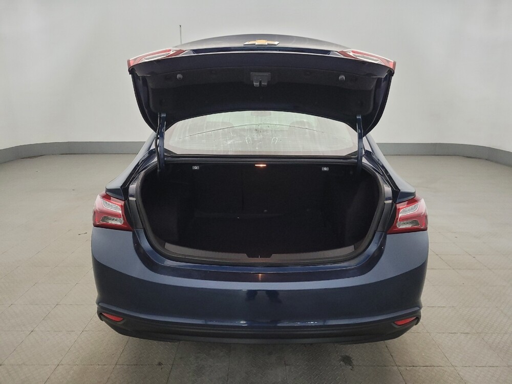 2019 Chevrolet Malibu in Owings Mills, MD 21117 - 18122622 29