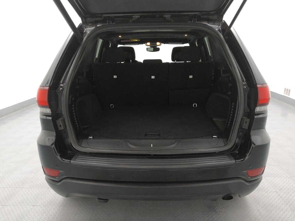 2019 Jeep Grand Cherokee in Independence, MO 64055 - 18122624 29