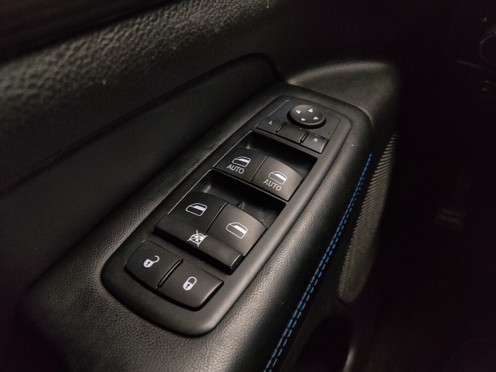 2019 Jeep Grand Cherokee in Independence, MO 64055 - 18122624 27