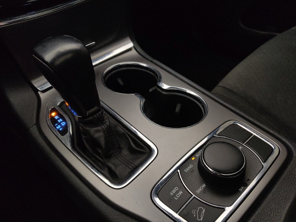 2019 Jeep Grand Cherokee in Independence, MO 64055 - 18122624 26