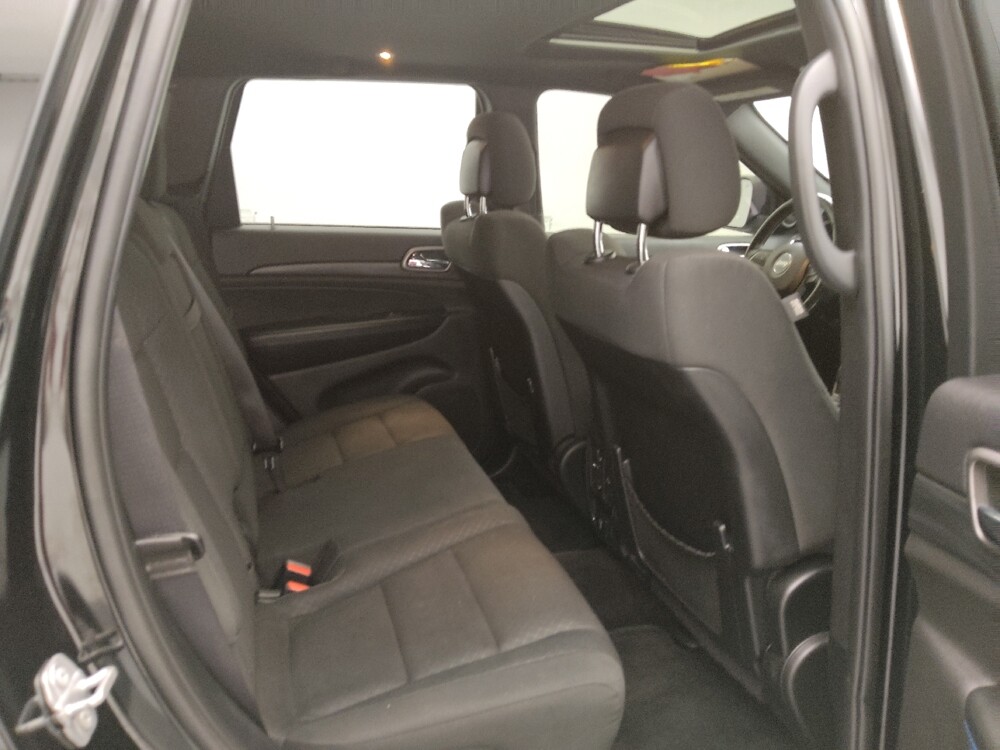 2019 Jeep Grand Cherokee in Independence, MO 64055 - 18122624 19