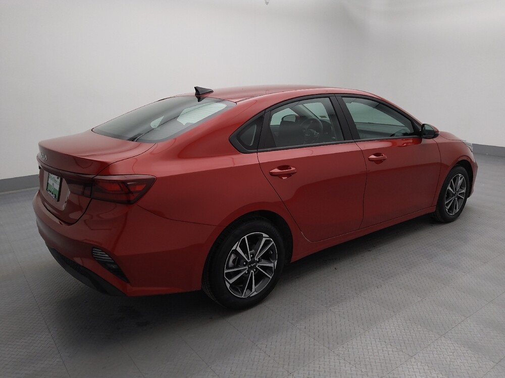 2024 Kia Forte in Independence, MO 64055 - 18122627 10