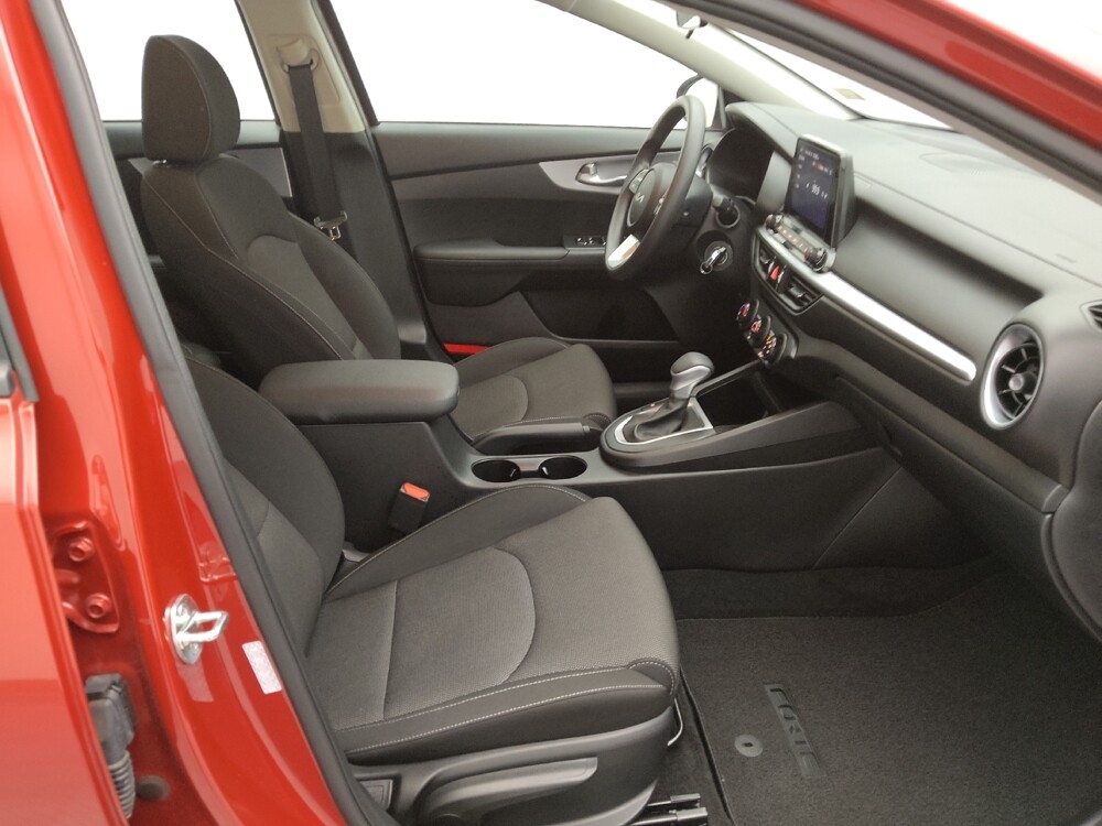2024 Kia Forte in Independence, MO 64055 - 18122627 21