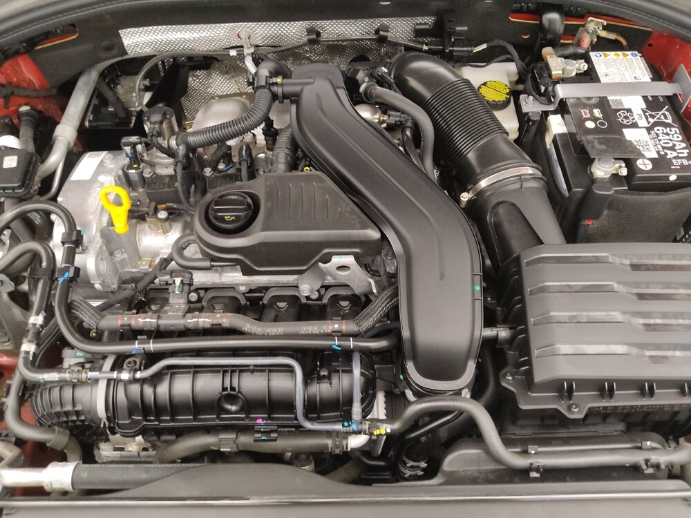 2025 Volkswagen Jetta in Gladstone, MO 64118 - 18122630 30