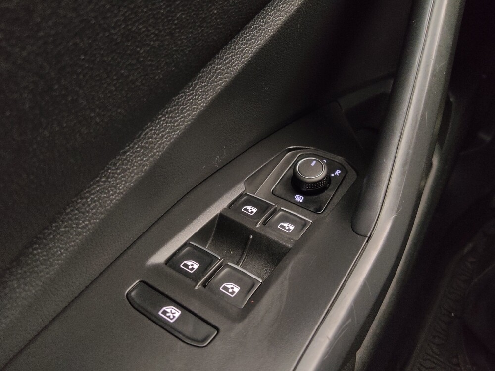 2025 Volkswagen Jetta in Gladstone, MO 64118 - 18122630 27