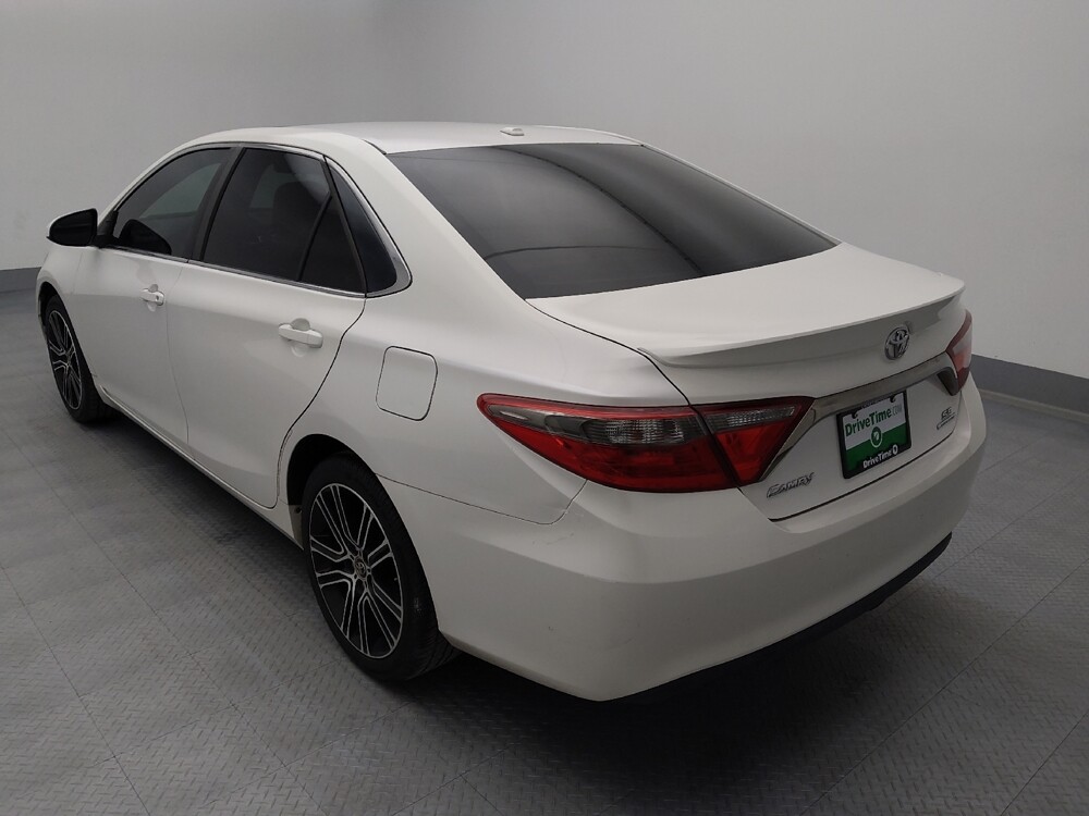 2016 Toyota Camry in Topeka, KS 66611 - 18122632 5
