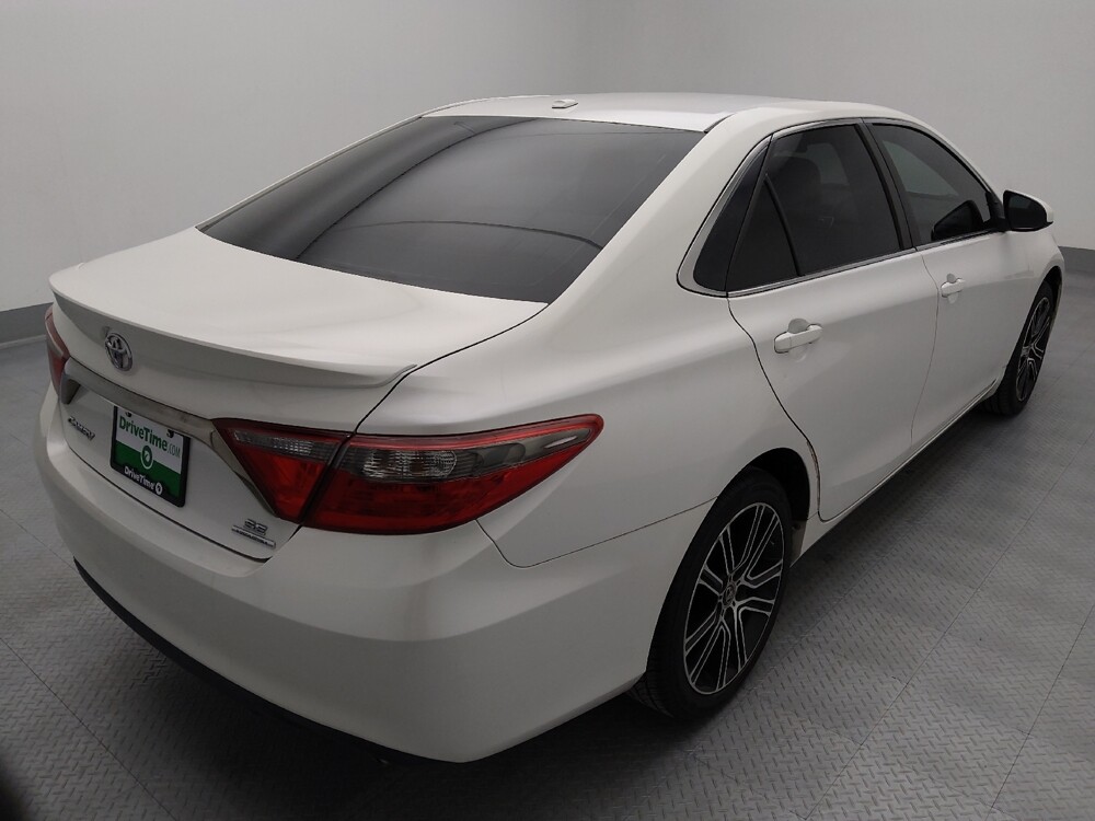 2016 Toyota Camry in Topeka, KS 66611 - 18122632 9