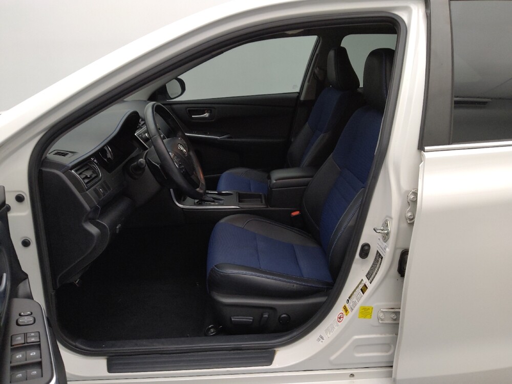 2016 Toyota Camry in Topeka, KS 66611 - 18122632 17