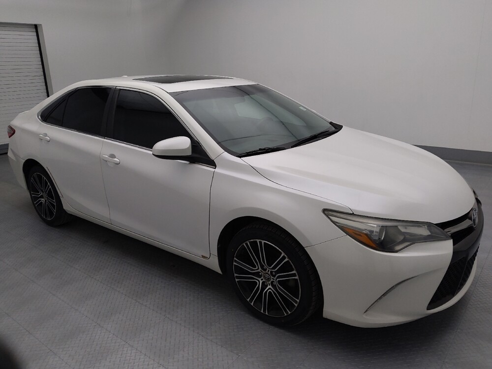 2016 Toyota Camry in Topeka, KS 66611 - 18122632 11