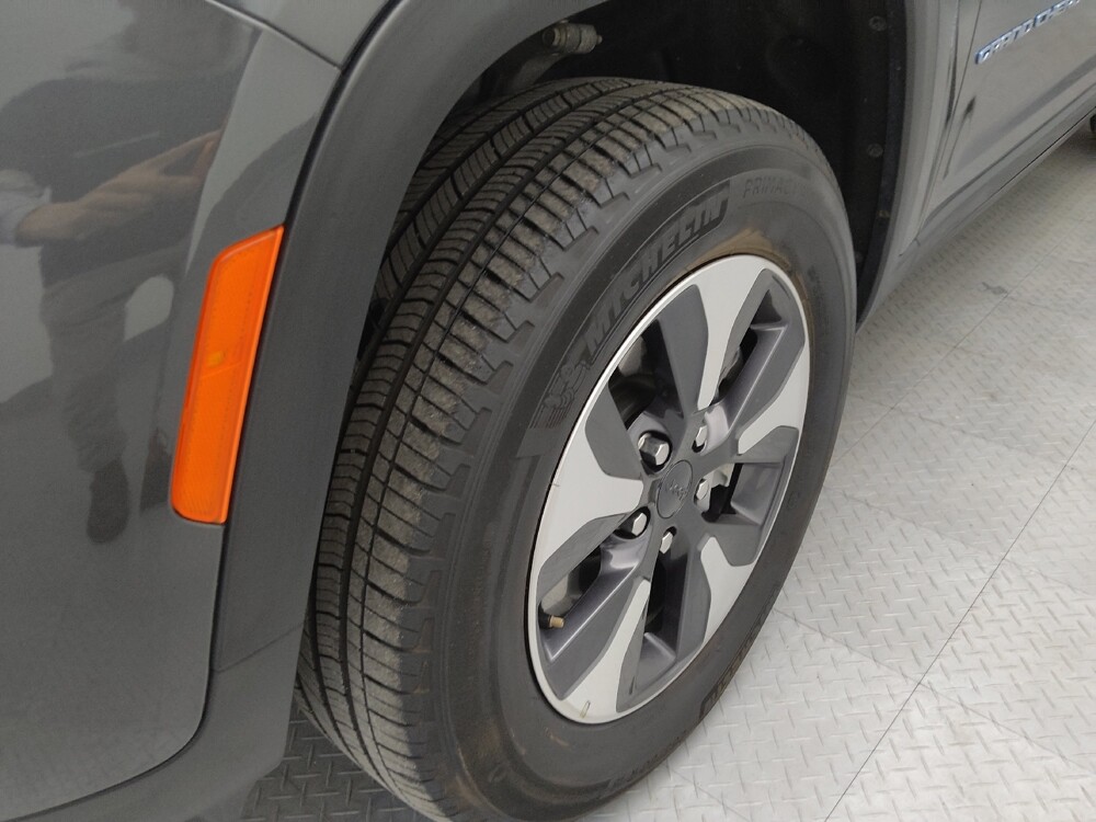 2023 Jeep Grand Cherokee in Independence, MO 64055 - 18122633 31