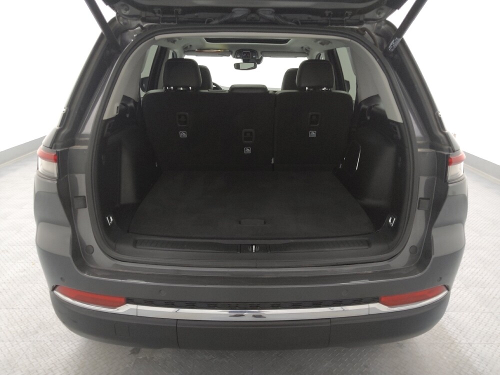 2023 Jeep Grand Cherokee in Independence, MO 64055 - 18122633 29