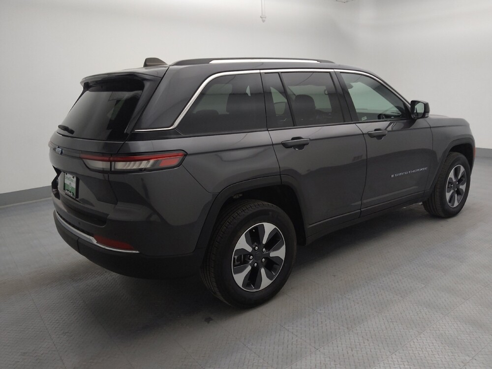 2023 Jeep Grand Cherokee in Independence, MO 64055 - 18122633 10