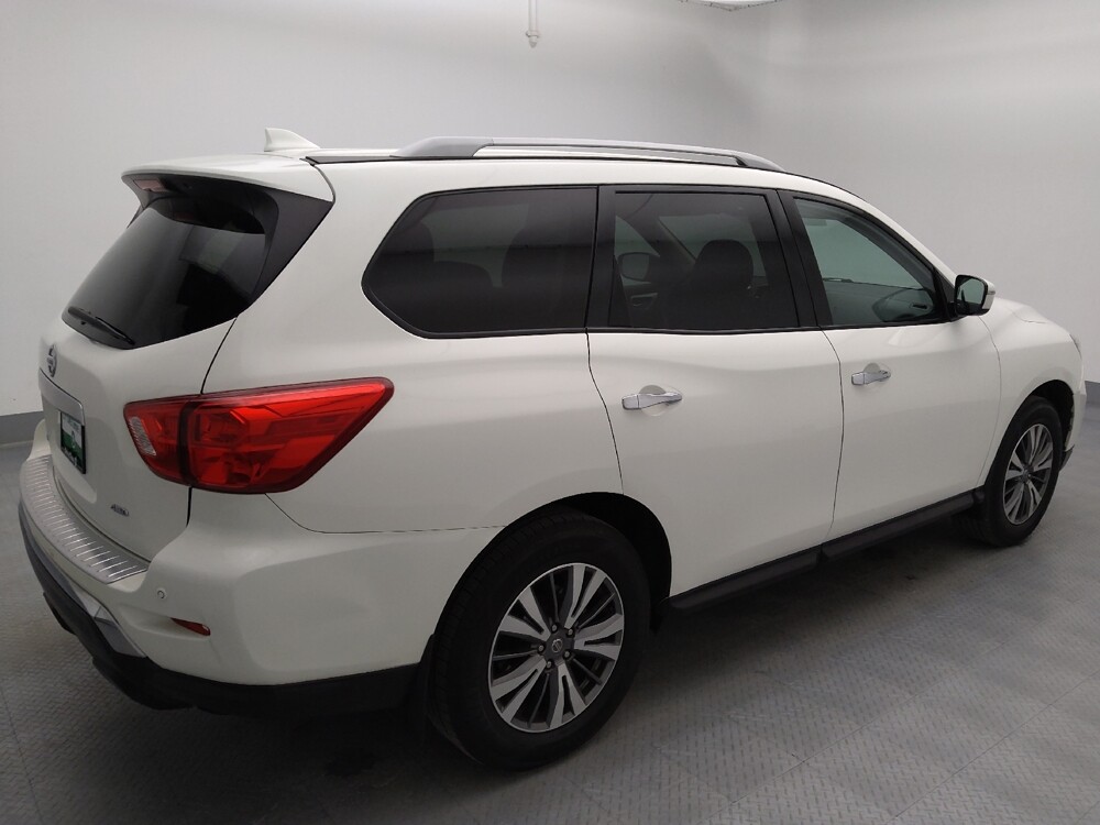 2020 Nissan Pathfinder in Springfield, MO 65807 - 18122634 10