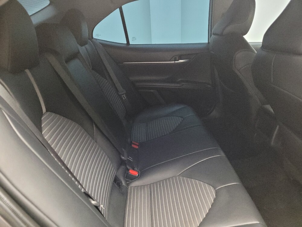 2022 Toyota Camry in Eastpointe, MI 48021 - 18122642 19