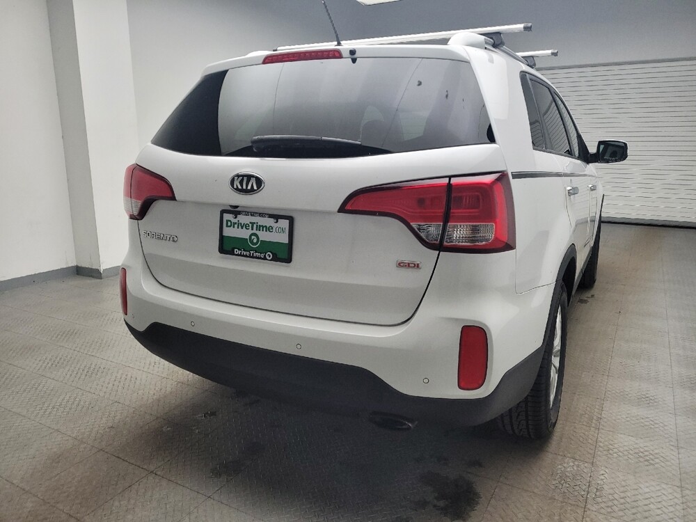 2015 Kia Sorento in Grand Rapids, MI 49508 - 18122643 7