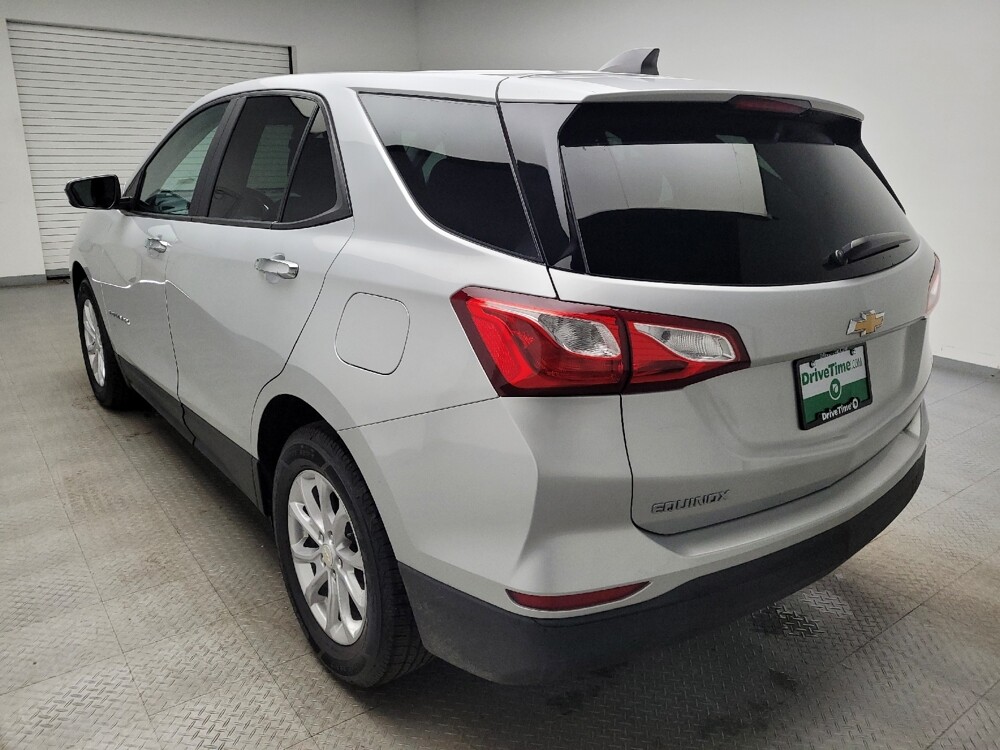 2020 Chevrolet Equinox in Eastpointe, MI 48021 - 18122644 5