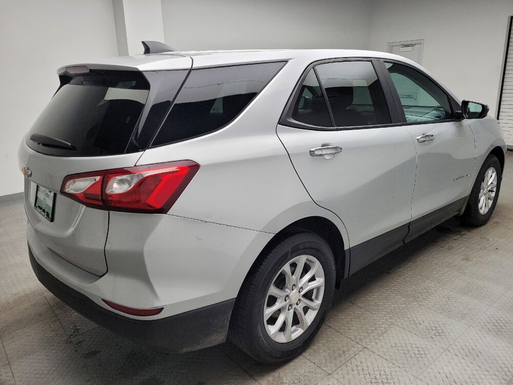 2020 Chevrolet Equinox in Eastpointe, MI 48021 - 18122644 10