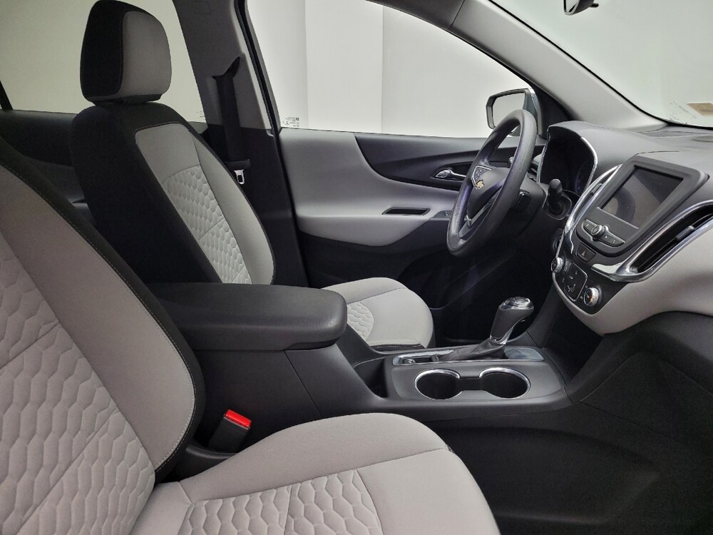 2020 Chevrolet Equinox in Eastpointe, MI 48021 - 18122644 21