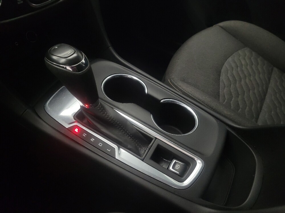 2019 Chevrolet Equinox in Indianapolis, IN 46219 - 18122660 26