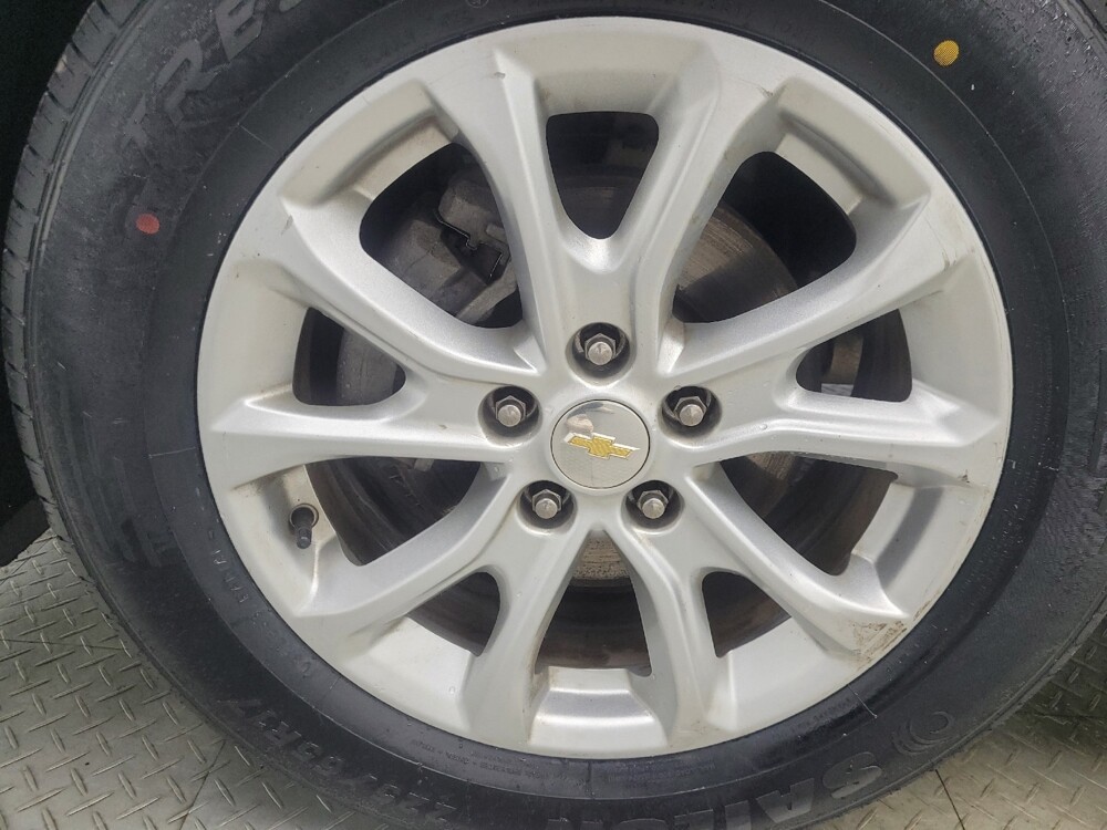 2019 Chevrolet Equinox in Indianapolis, IN 46219 - 18122660 31