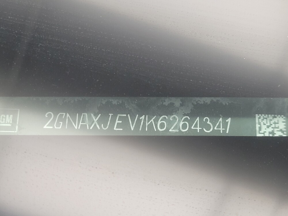 2019 Chevrolet Equinox in Indianapolis, IN 46219 - 18122660 33