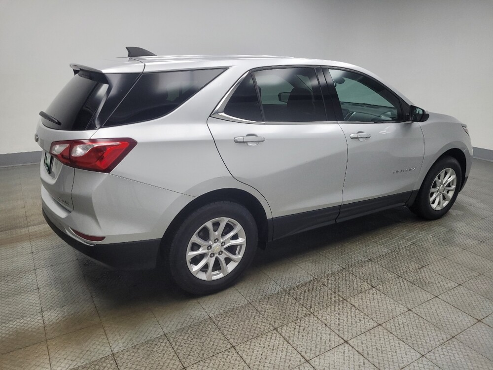 2020 Chevrolet Equinox in Indianapolis, IN 46219 - 18122663 10