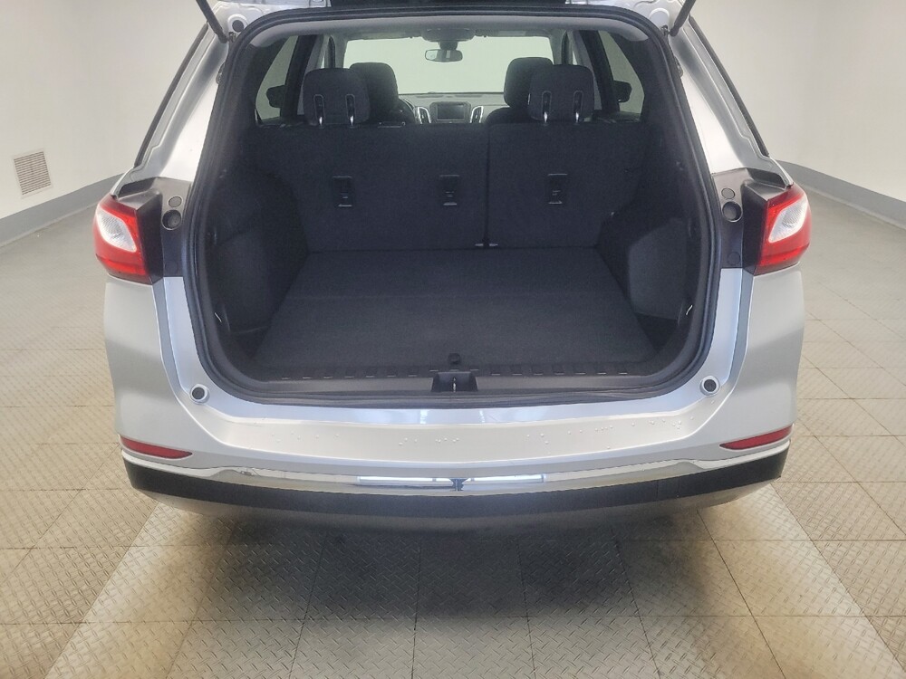 2020 Chevrolet Equinox in Indianapolis, IN 46219 - 18122663 29