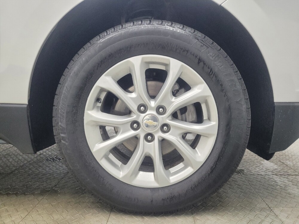 2020 Chevrolet Equinox in Indianapolis, IN 46219 - 18122663 31