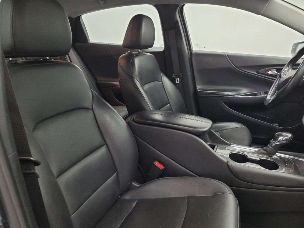 2021 Chevrolet Malibu in Raleigh, NC 27604 - 18122669 21