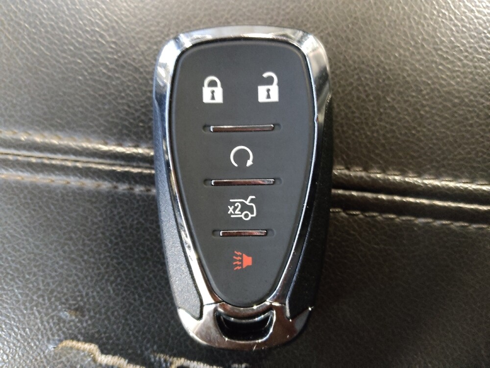 2021 Chevrolet Malibu in Raleigh, NC 27604 - 18122669 32