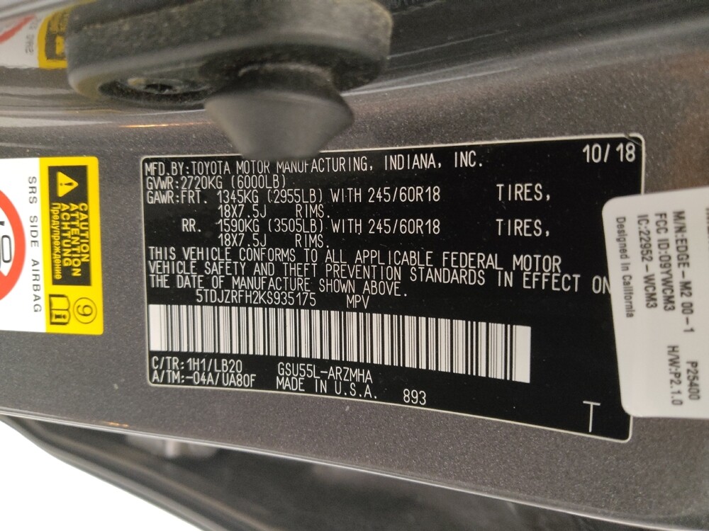 2019 Toyota Highlander in Independence, MO 64055 - 18122676 33