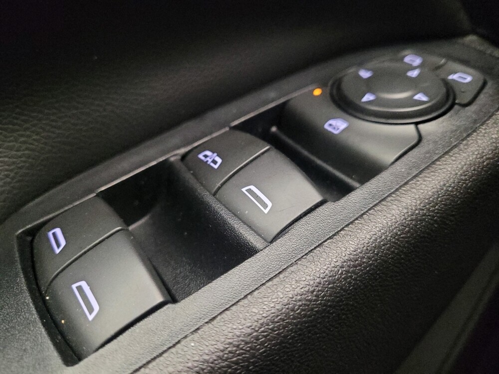 2018 Chevrolet Equinox in Riverside, CA 92504 - 18122679 27