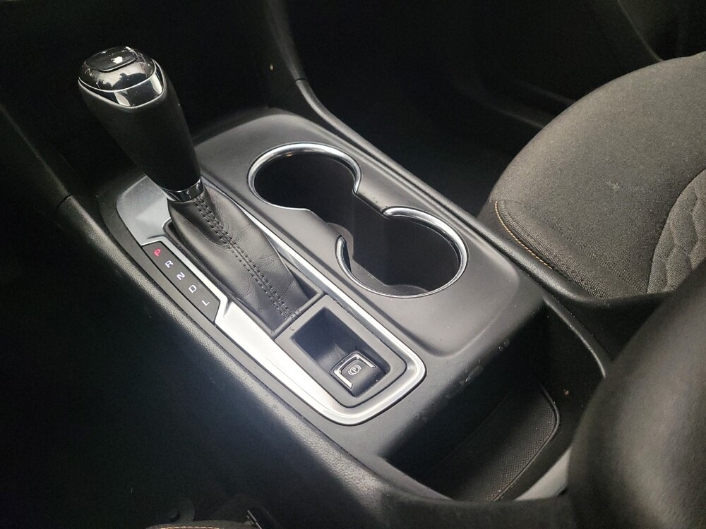 2018 Chevrolet Equinox in Riverside, CA 92504 - 18122679 26